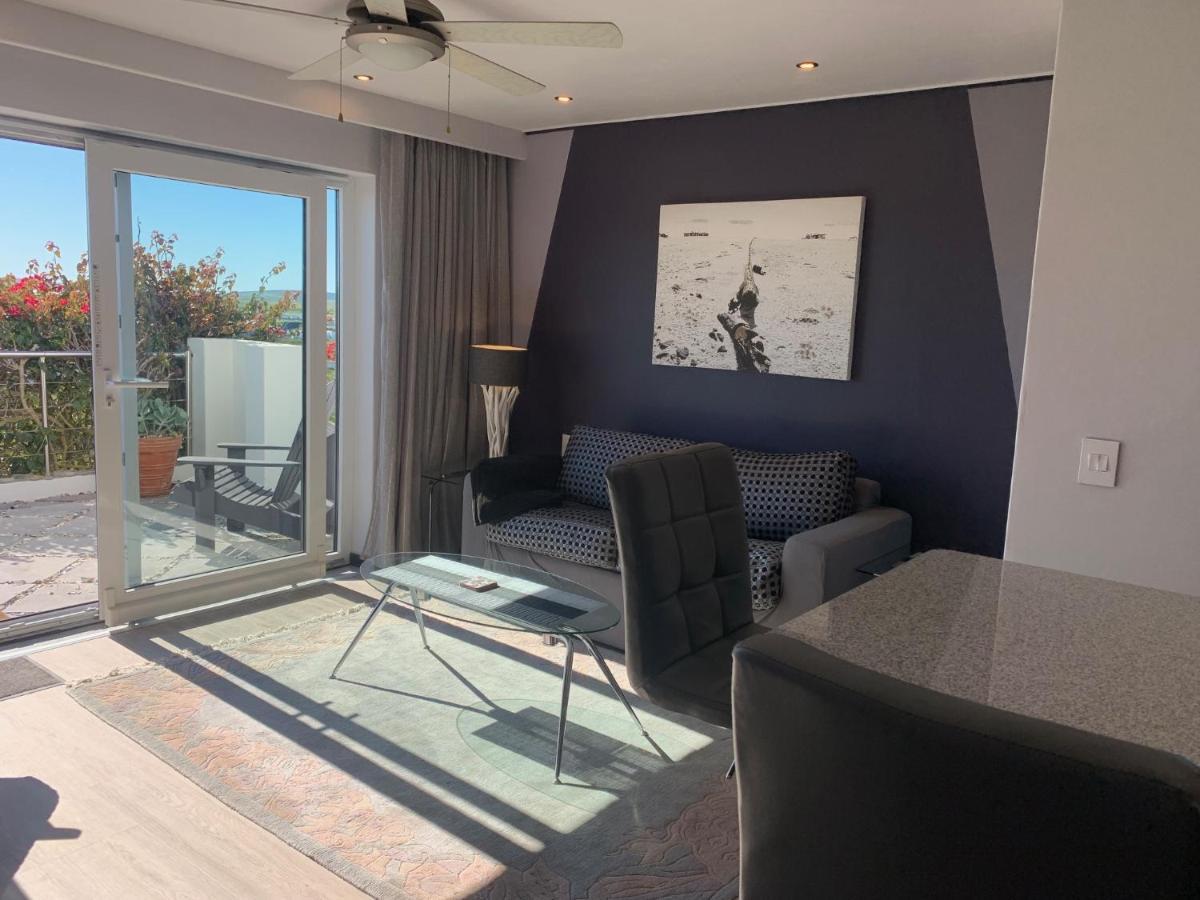 Farr Out Guest House Paternoster Exterior foto